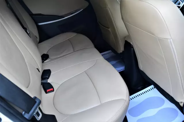 Hyundai Solaris 2013