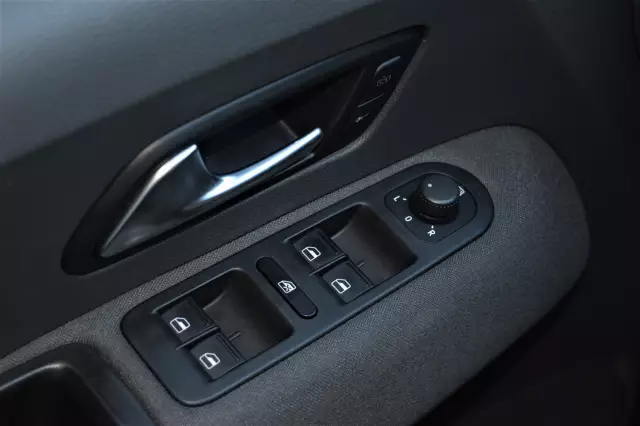 Volkswagen Amarok 2012