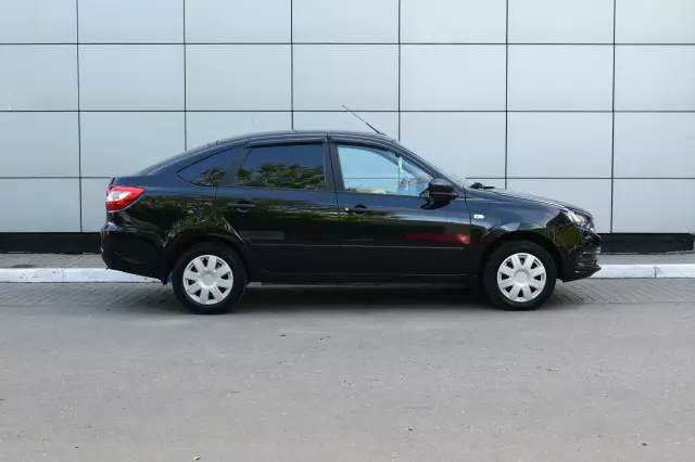 LADA Granta 2020