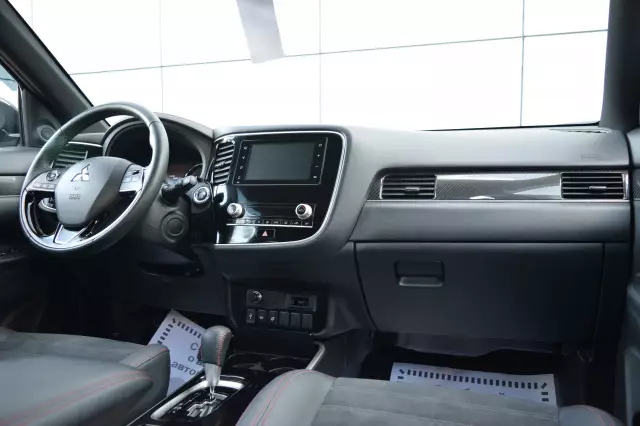 Mitsubishi Outlander 2021