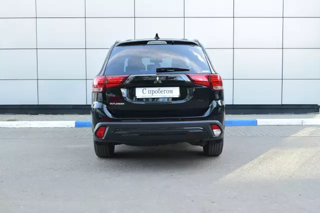 Mitsubishi Outlander 2021