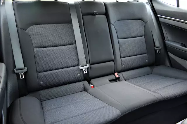 Hyundai Elantra 2018