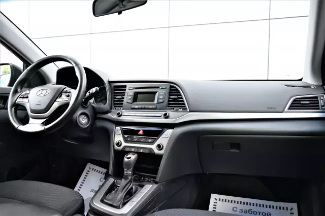 Hyundai Elantra 2018