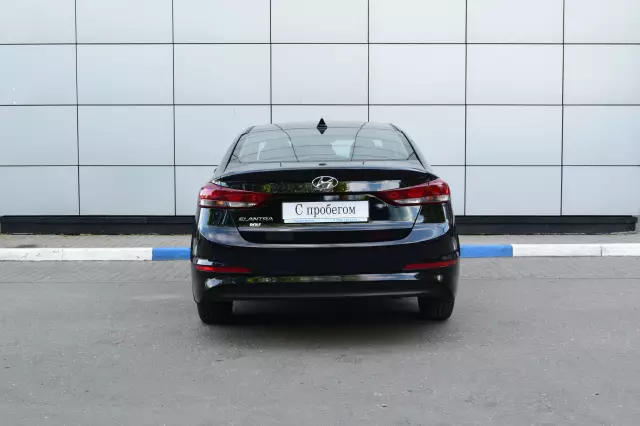 Hyundai Elantra 2018