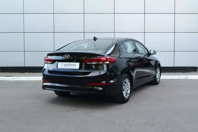 Hyundai Elantra 2018