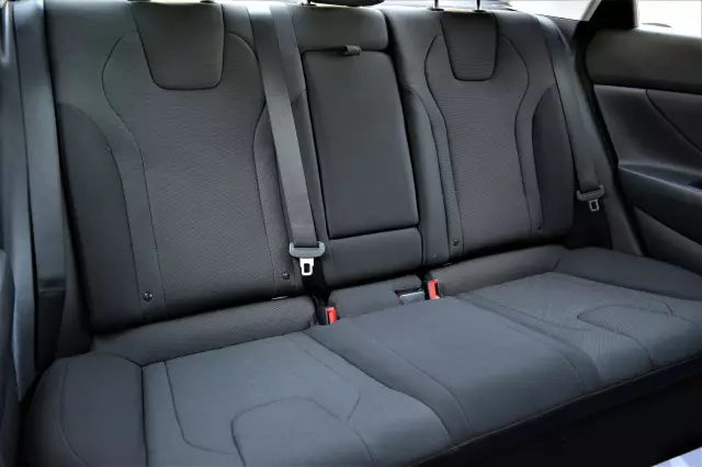 Hyundai Elantra 2021