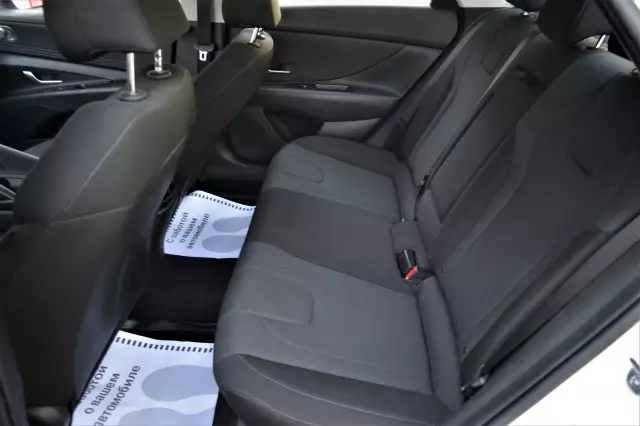 Hyundai Elantra 2021