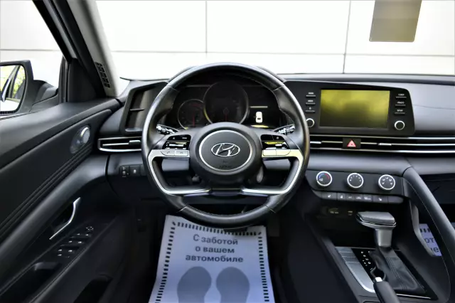 Hyundai Elantra 2021