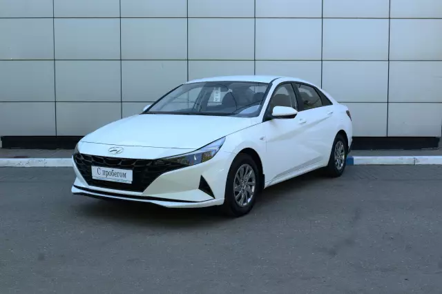 Hyundai Elantra 2021