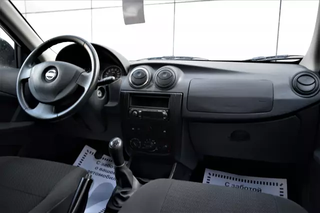 Nissan Almera 2016