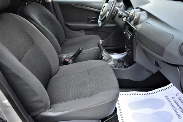 Nissan Almera 2016