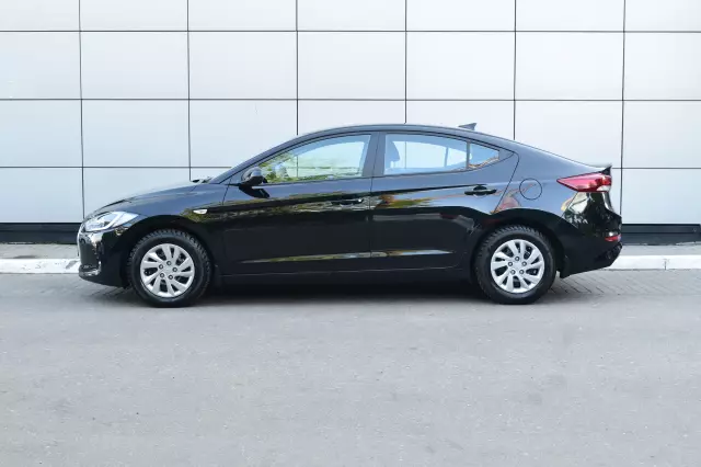 Hyundai Elantra 2017