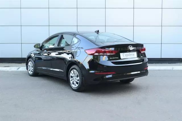 Hyundai Elantra 2017