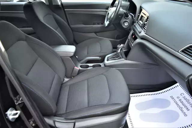Hyundai Elantra 2017