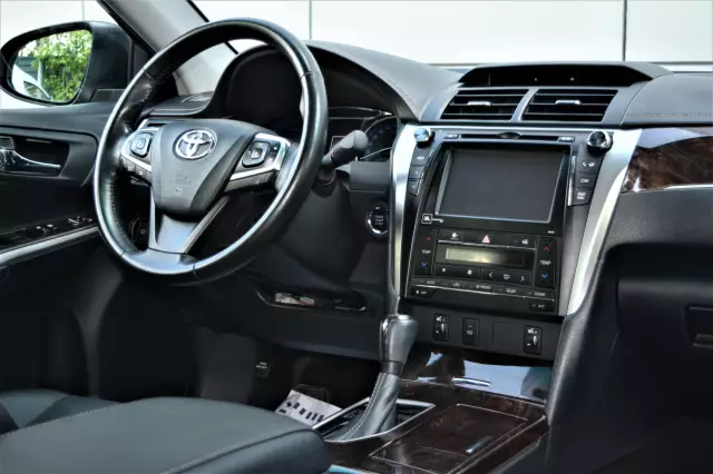 Toyota Camry 2017