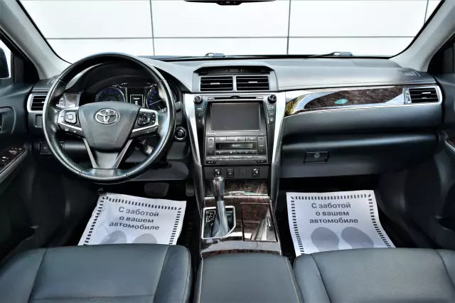 Toyota Camry 2017