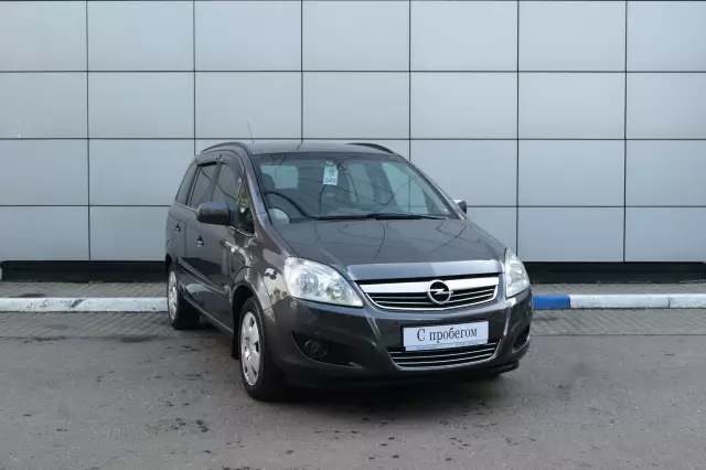 Opel Zafira 2011