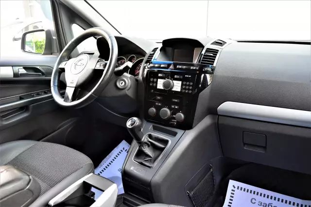 Opel Zafira 2011