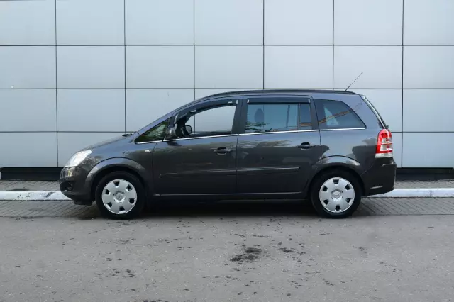 Opel Zafira 2011