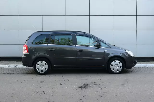 Opel Zafira 2011