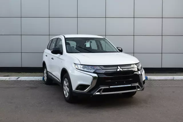 Mitsubishi Outlander 2021