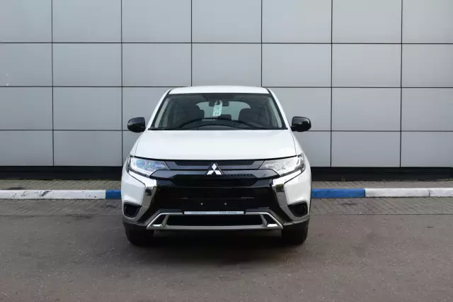 Mitsubishi Outlander 2021
