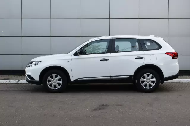 Mitsubishi Outlander 2021