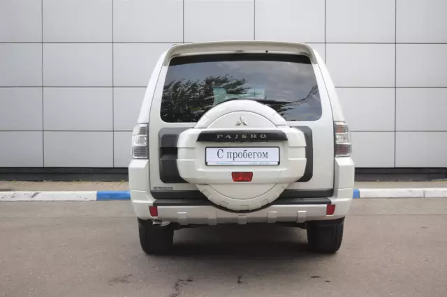 Mitsubishi Pajero 2014