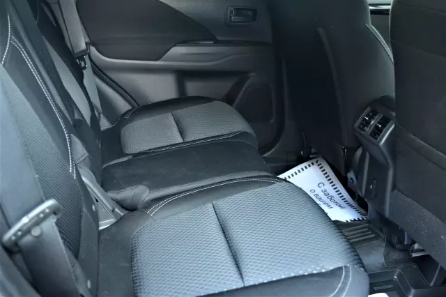 Mitsubishi Outlander 2021
