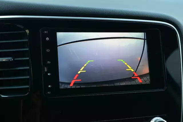 Mitsubishi Outlander 2021