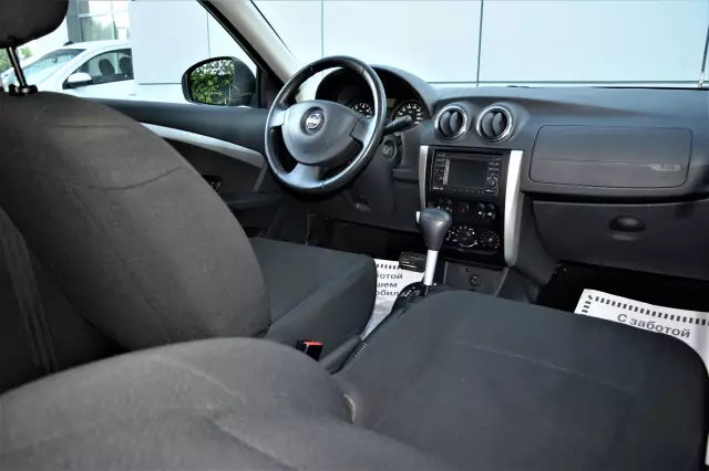 Nissan Almera 2013