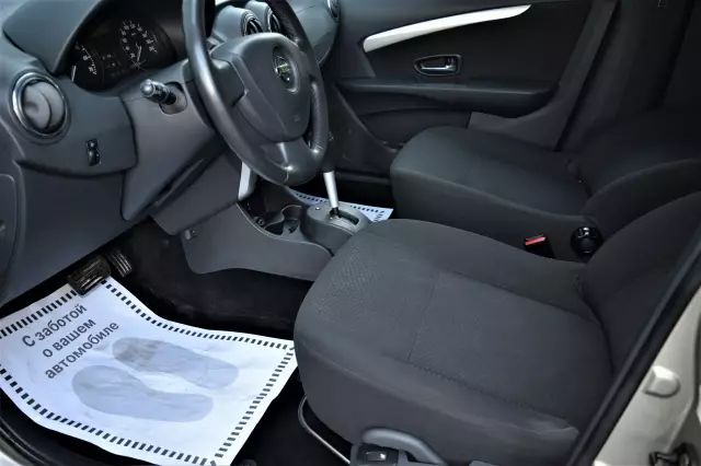 Nissan Almera 2013
