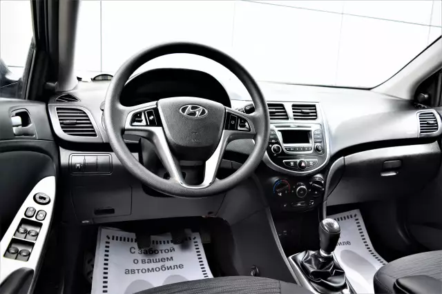 Hyundai Solaris 2014