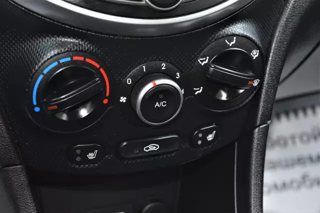 Hyundai Solaris 2014
