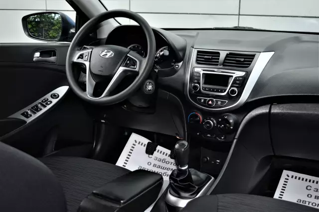 Hyundai Solaris 2014