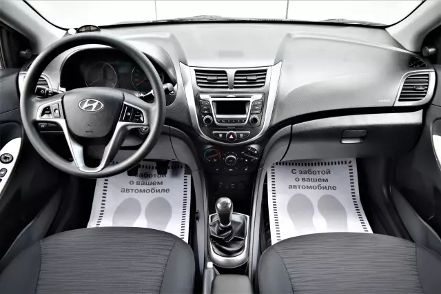 Hyundai Solaris 2014