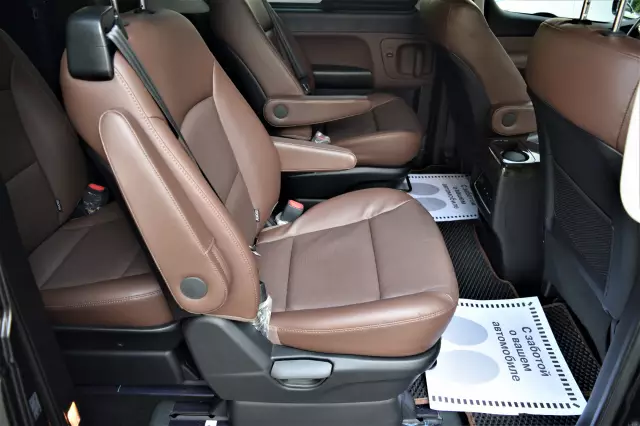 Hyundai Grand Starex 2018