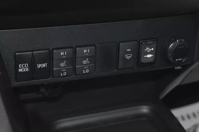 Toyota RAV4 2015