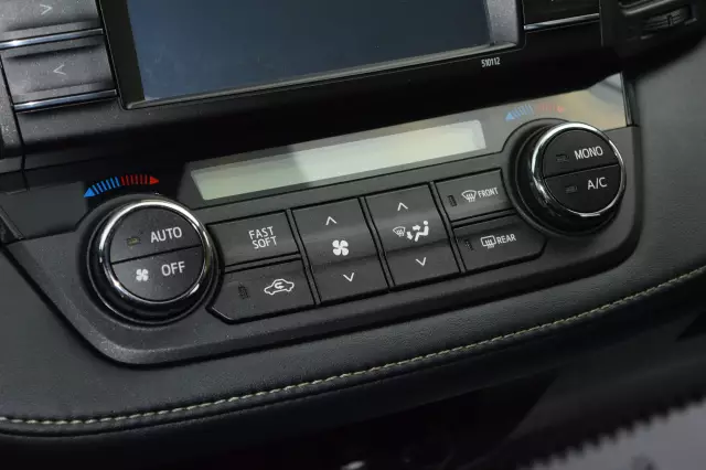 Toyota RAV4 2015