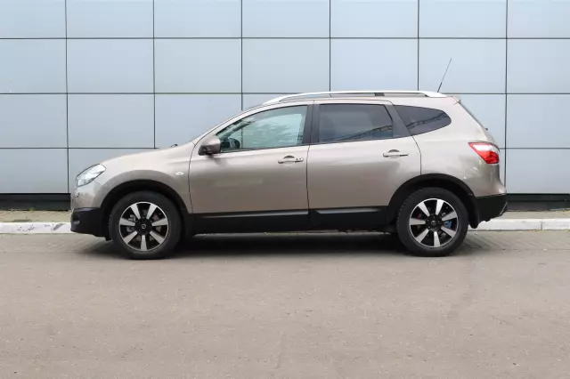 Nissan Qashqai+2 2013