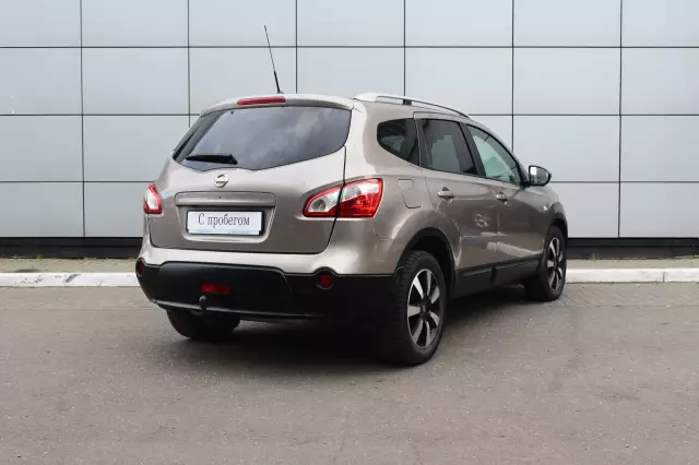 Nissan Qashqai+2 2013