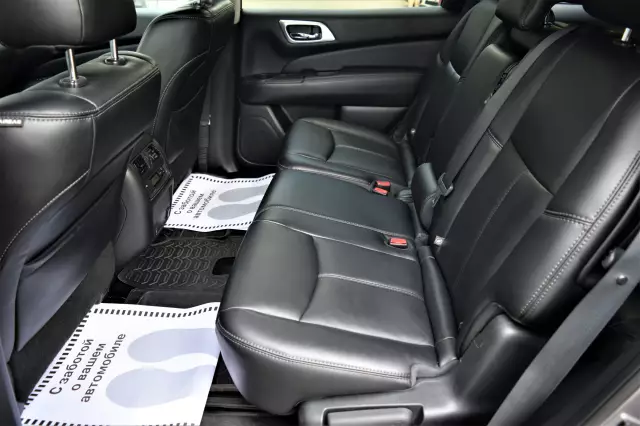 Nissan Pathfinder 2016