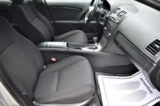 Toyota Avensis 2010