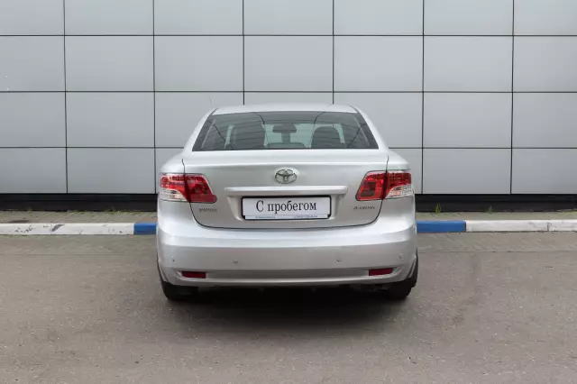 Toyota Avensis 2010