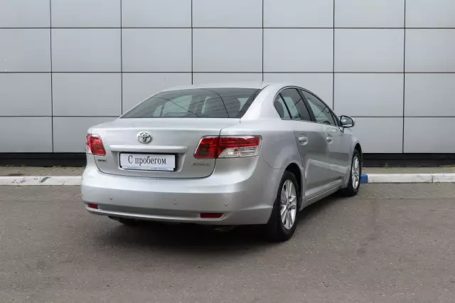 Toyota Avensis 2010