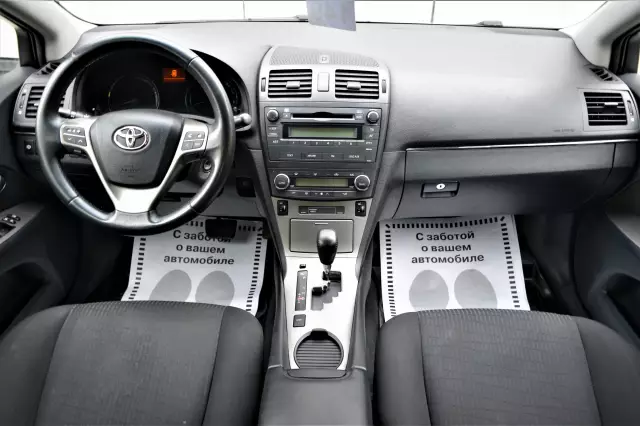 Toyota Avensis 2010