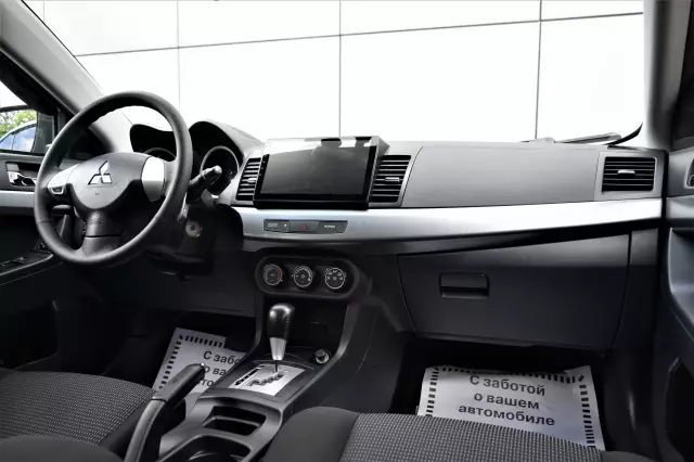 Mitsubishi Lancer 2011