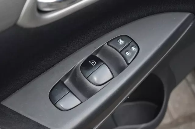 Nissan Sentra 2015