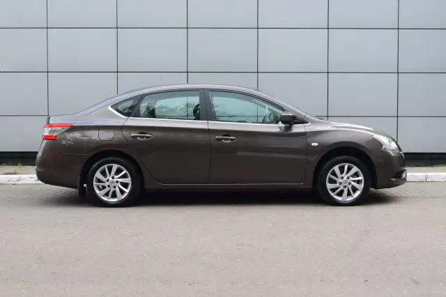 Nissan Sentra 2015