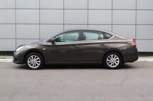 Nissan Sentra 2015